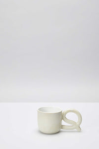 ALPHABET　HANDLE　MUG　CUP-E