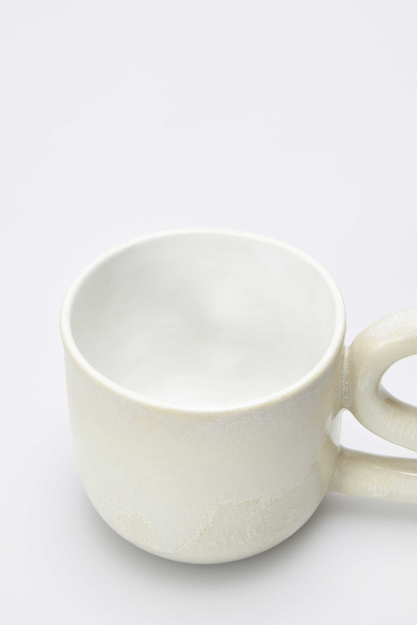 ALPHABET　HANDLE　MUG　CUP-E