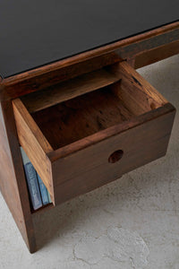 PIGEONHOLE DESK