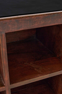 PIGEONHOLE DESK